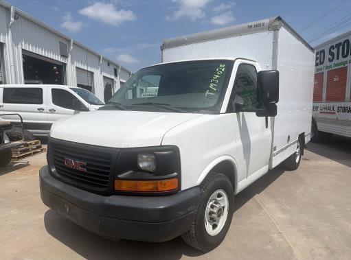 Used 2013 10 ' Box Truck for sale