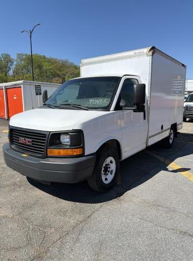 Used 2013 10 ' Box Truck for sale