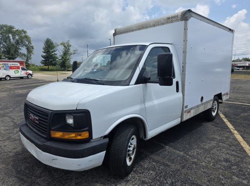 Used 2013 10 ' Box Truck for sale