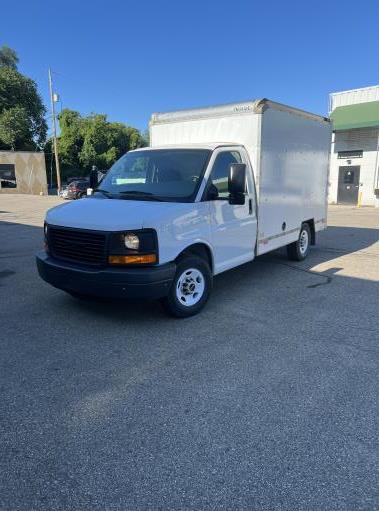 Used 2013 10 ' Box Truck for sale