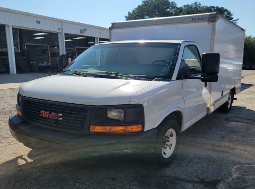 Used 2012 10 ' Box Truck for sale