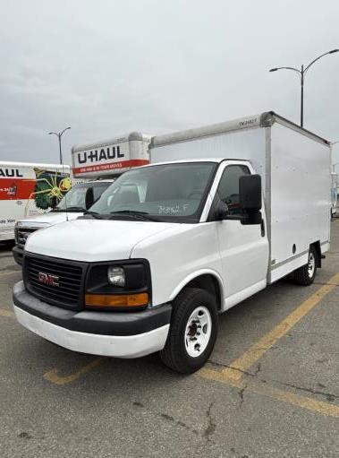 Used 2012 10 ' Box Truck for sale