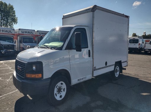 Used 2013 10 ' Box Truck for sale