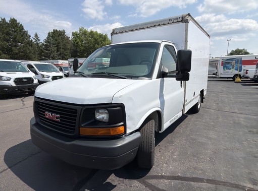 Used 2013 10 ' Box Truck for sale
