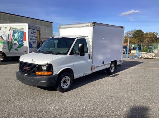 Used 2012 10 ' Box Truck for sale