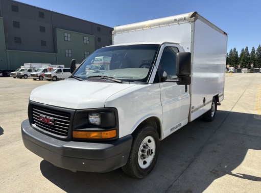 Used 2013 10 ' Box Truck for sale