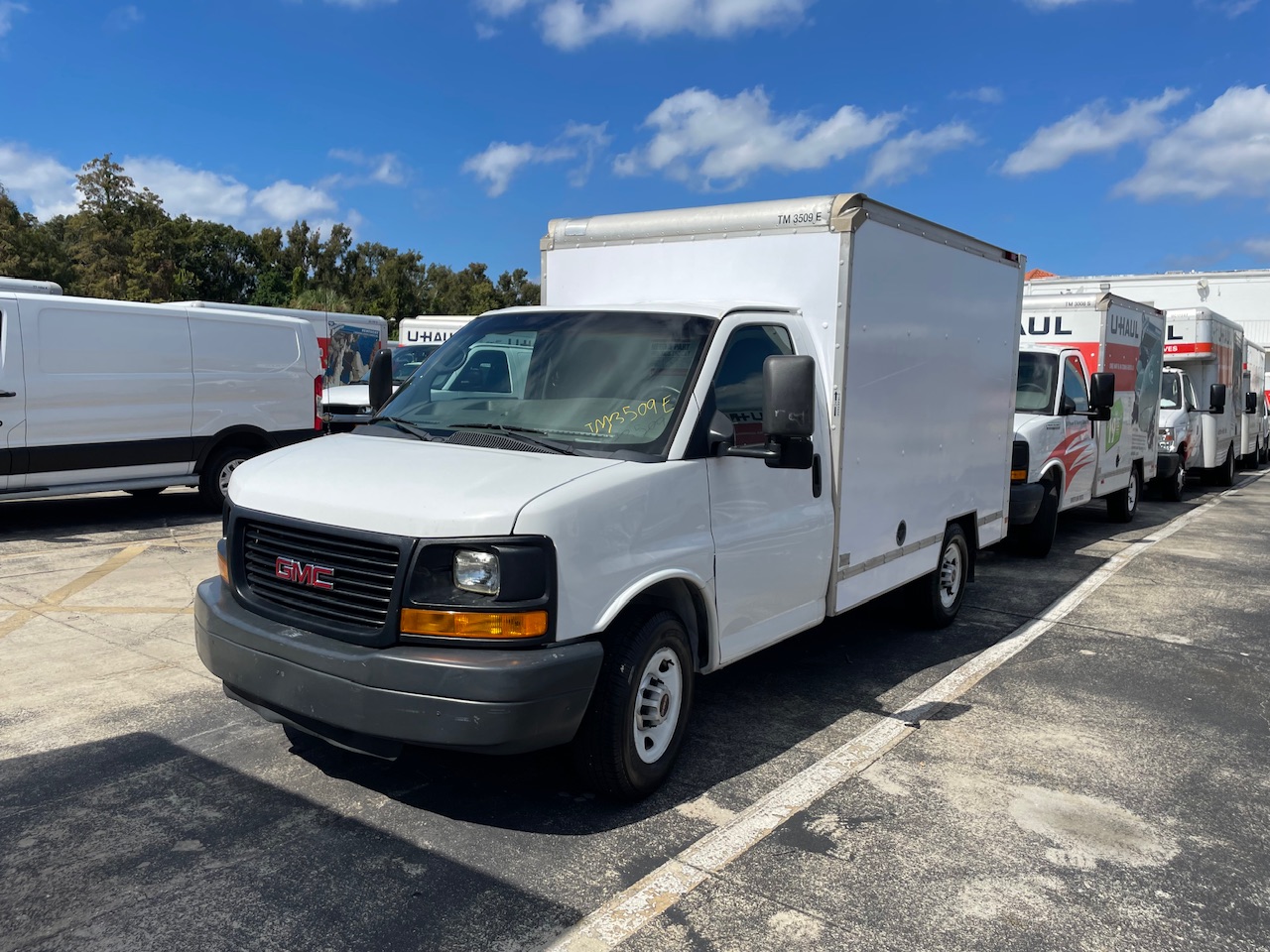Used 2013 10 ' Box Truck for sale