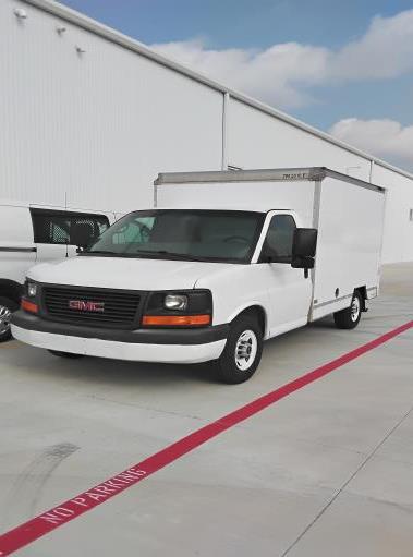 Used 2013 10 ' Box Truck for sale