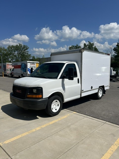 Used 2012 10 ' Box Truck for sale
