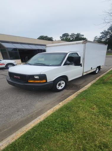 Used 2012 10 ' Box Truck for sale