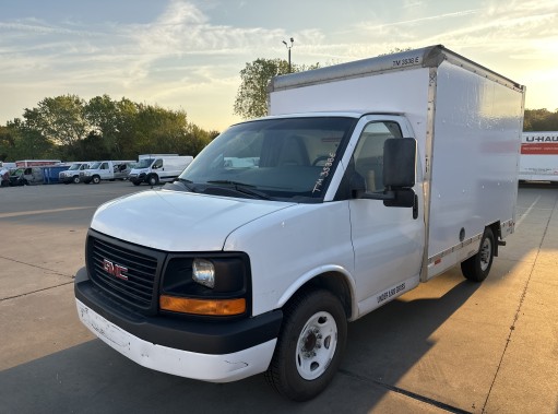 Used 2013 10 ' Box Truck for sale