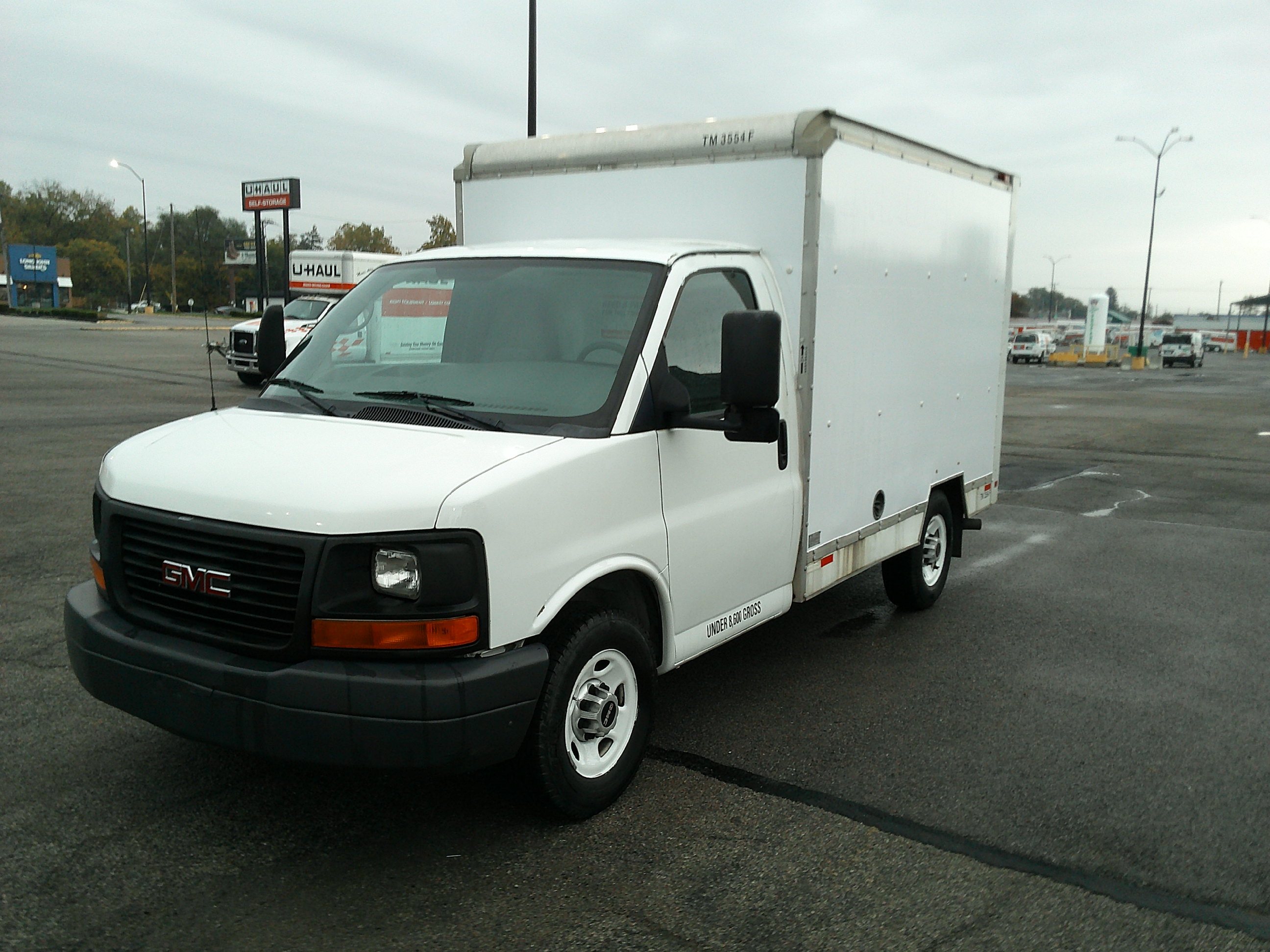 Camion usagé avec fourgon 2012 10&nbsp;pi à vendre