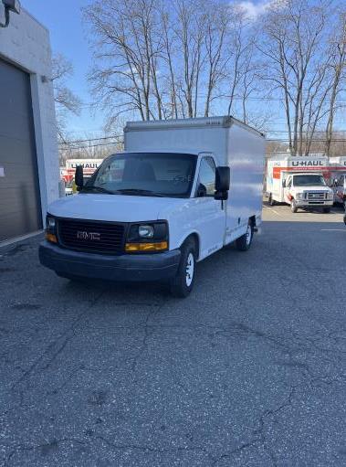 Used 2013 10 ' Box Truck for sale