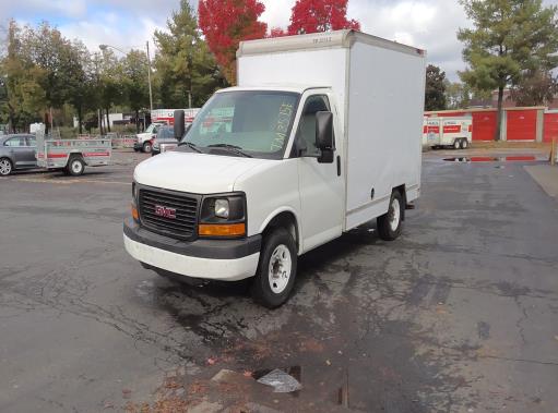 Used 2013 10 ' Box Truck for sale