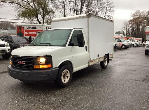 Used 2013 10 ' Box Truck for sale