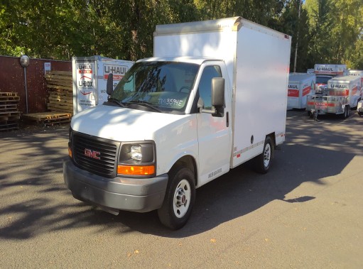 Used 2013 10 ' Box Truck for sale