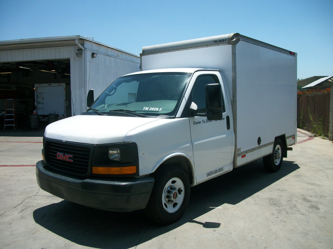 Used 2012 10 ' Box Truck for sale