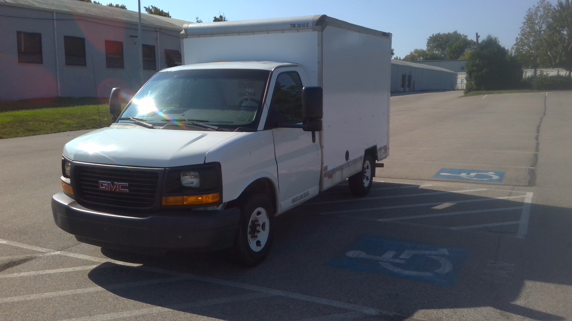 Used 2013 10 ' Box Truck for sale