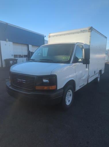 Used 2013 10 ' Box Truck for sale