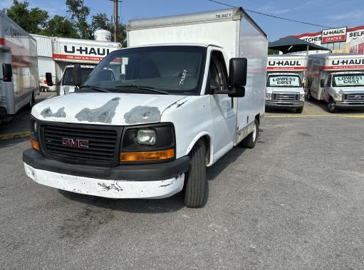 Used 2012 10 ' Box Truck for sale