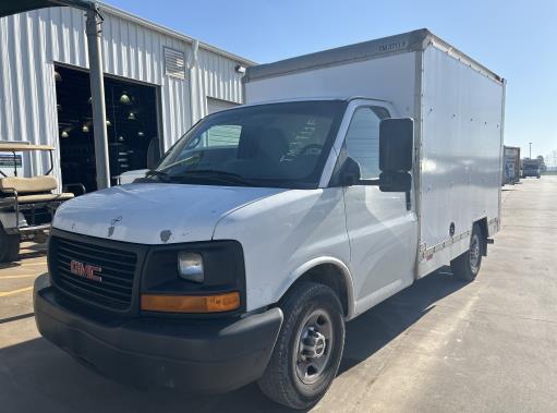 Used 2012 10 ' Box Truck for sale