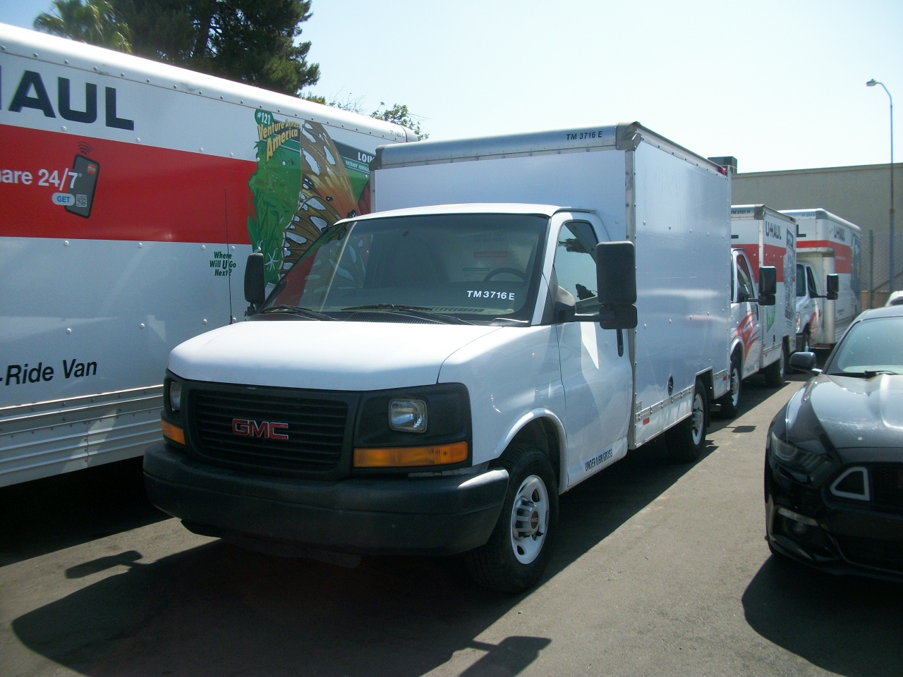 Used 2013 10 ' Box Truck for sale