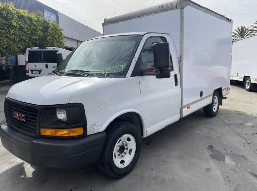 Used 2012 10 ' Box Truck for sale