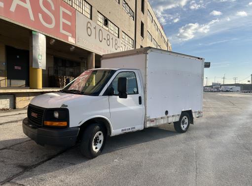 Used 2012 10 ' Box Truck for sale