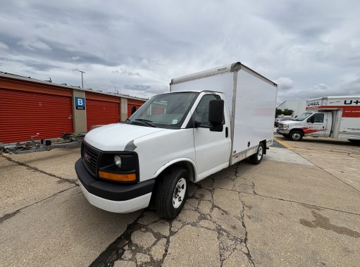 Used 2012 10 ' Box Truck for sale
