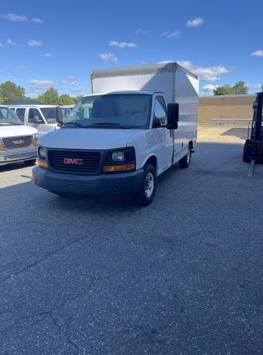 Used 2013 10 ' Box Truck for sale