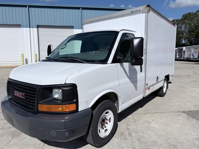 Used 2013 10 ' Box Truck for sale