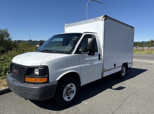 Used 2013 10 ' Box Truck for sale