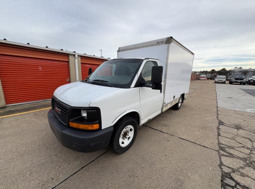 Used 2012 10 ' Box Truck for sale