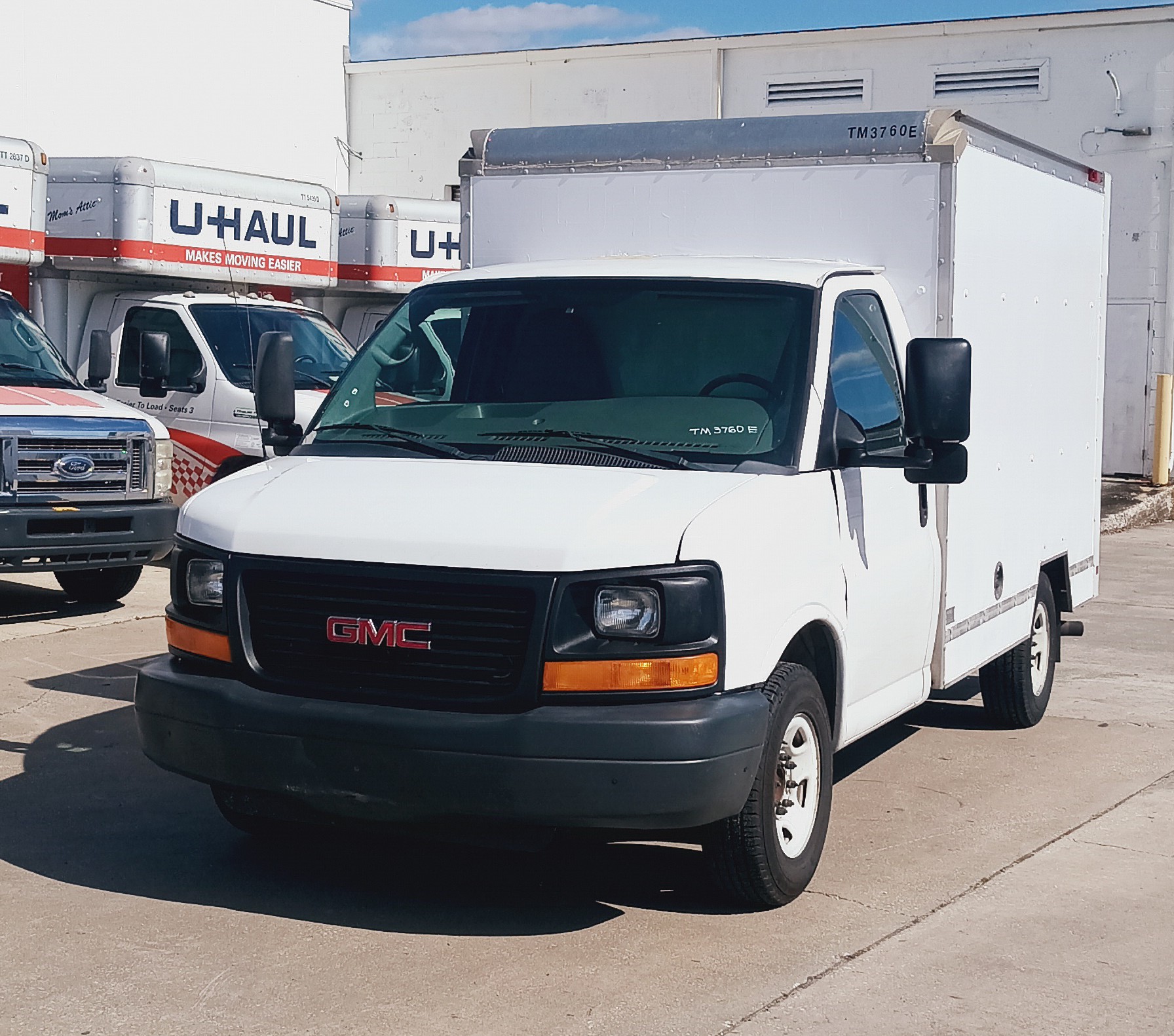 Used 2013 10 ' Box Truck for sale