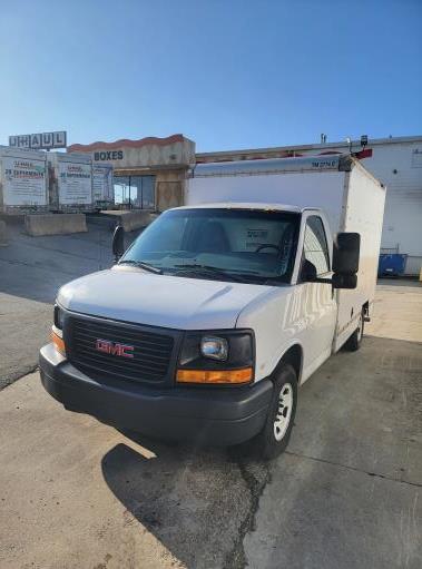 Used 2013 10 ' Box Truck for sale