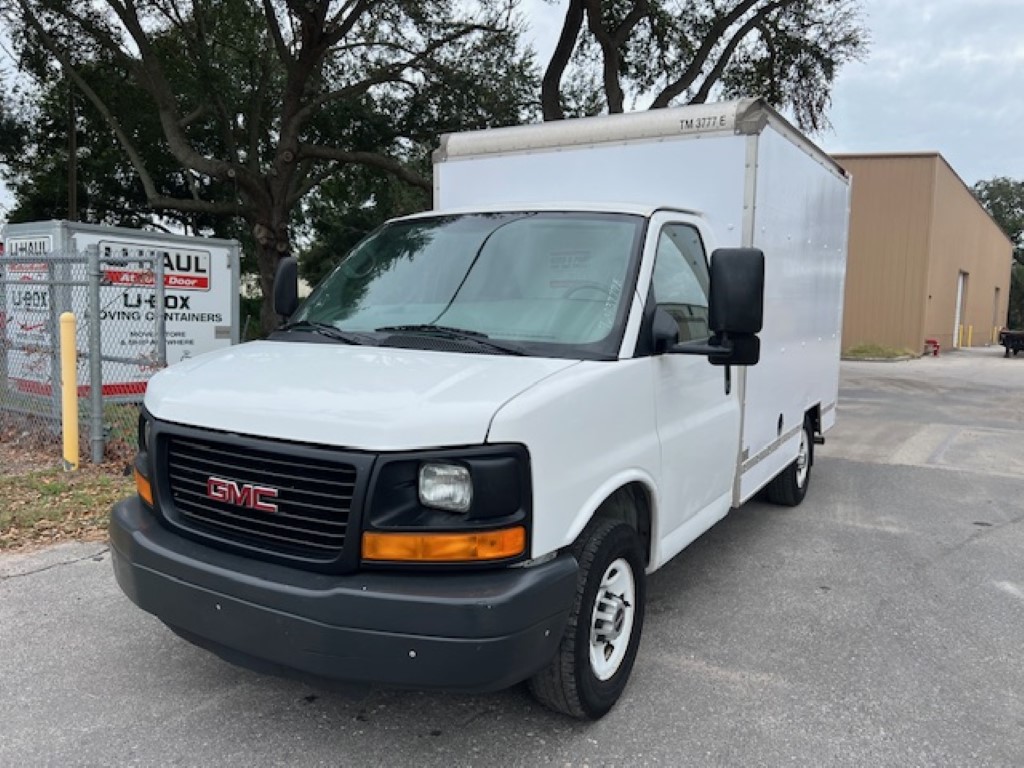 Used 2013 10 ' Box Truck for sale