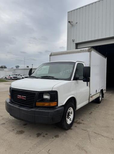 Used 2014 10 ' Box Truck for sale