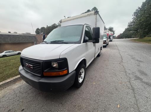 Used 2013 10 ' Box Truck for sale