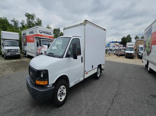 Used 2013 10 ' Box Truck for sale