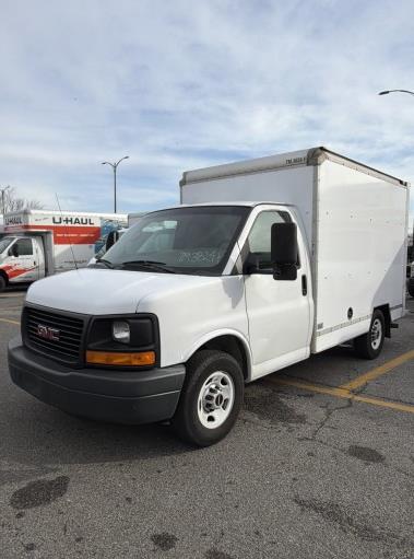 Used 2012 10 ' Box Truck for sale