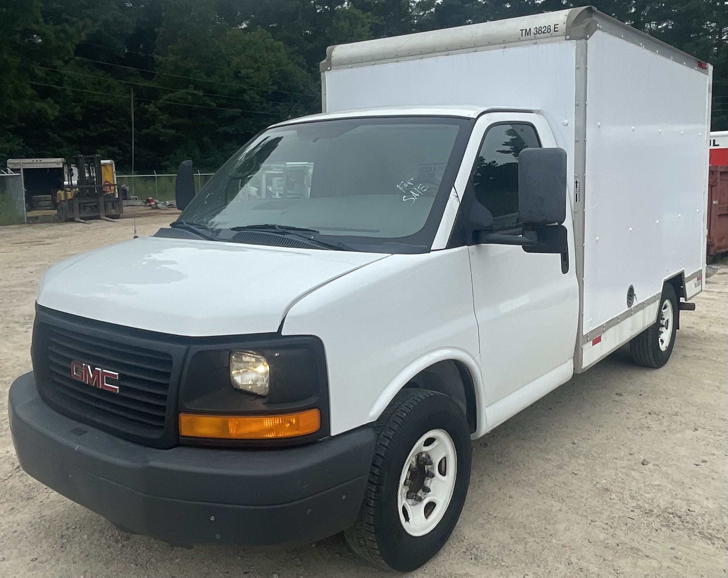 Used 2013 10 ' Box Truck for sale