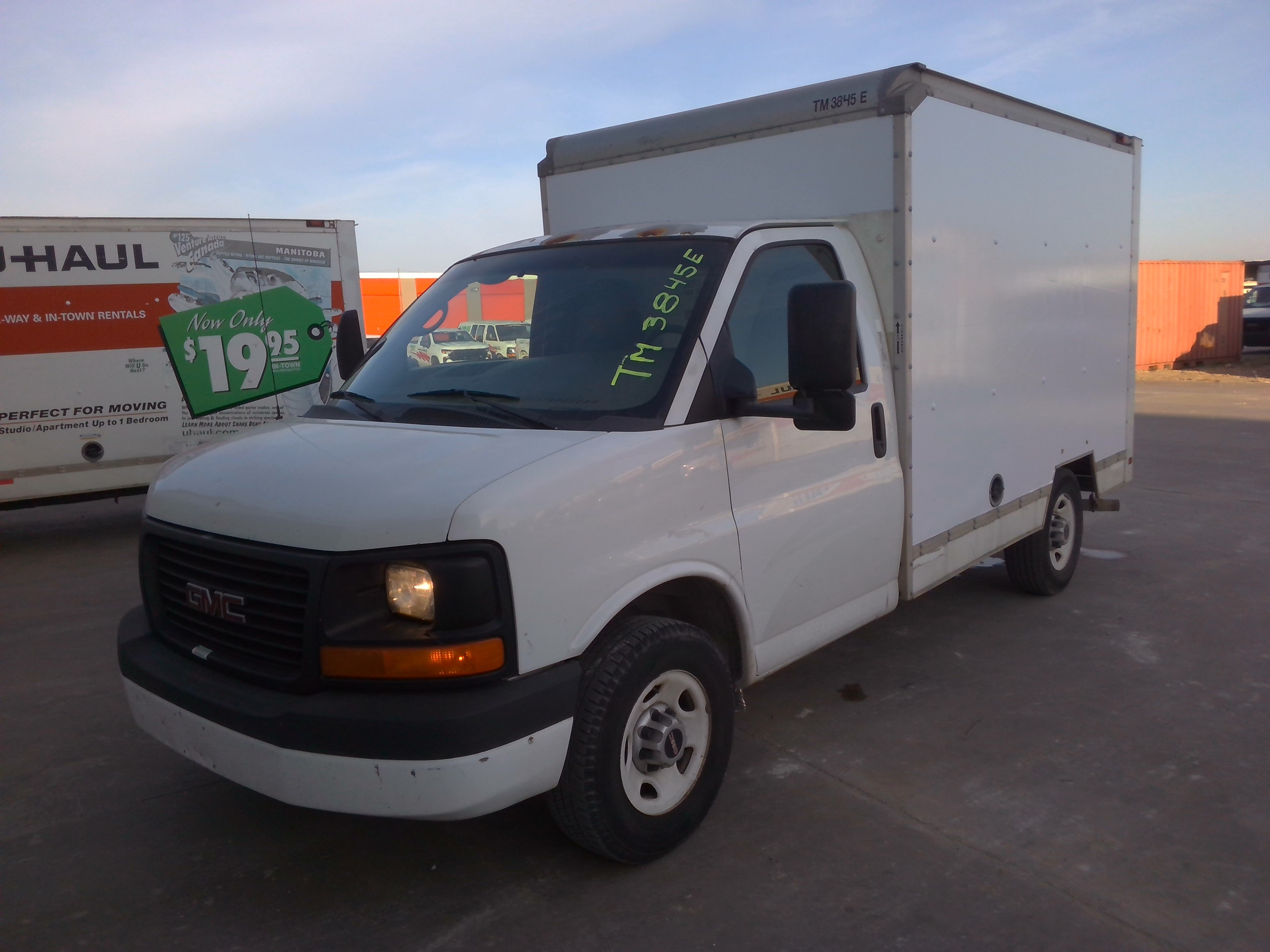 Used 2013 10 ' Box Truck for sale