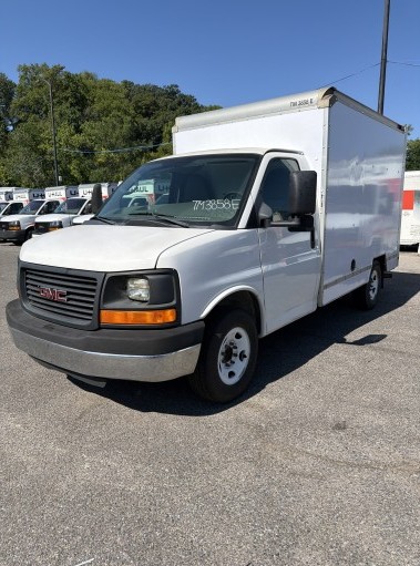 Used 2013 10 ' Box Truck for sale
