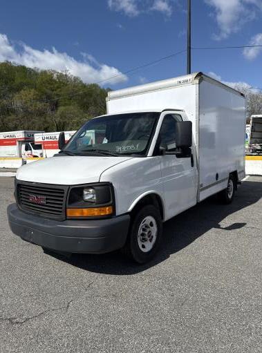 Used 2012 10 ' Box Truck for sale