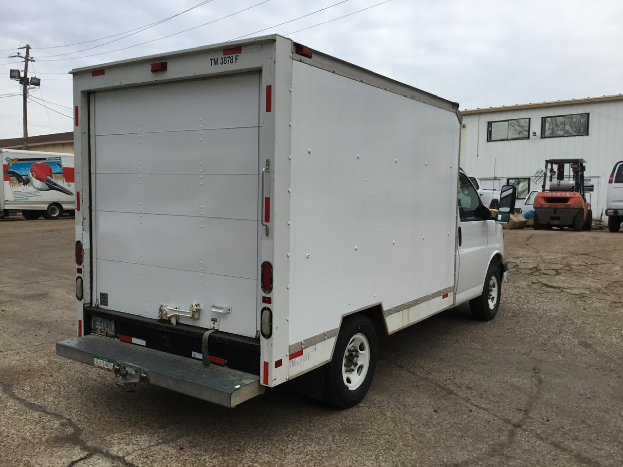 Camión con caja de 10 ft 2012 a la venta en Jackson, MS 39204 UHaul