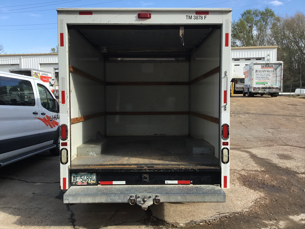Camión con caja de 10 ft 2012 a la venta en Jackson, MS 39204 UHaul