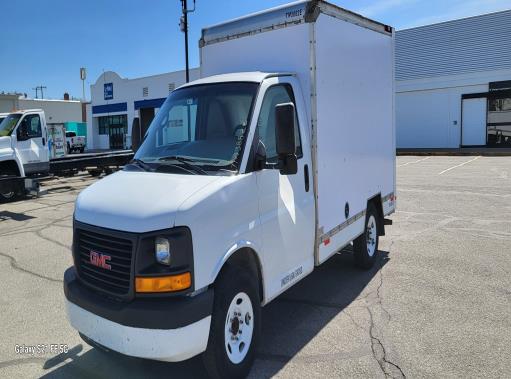 Used 2013 10 ' Box Truck for sale