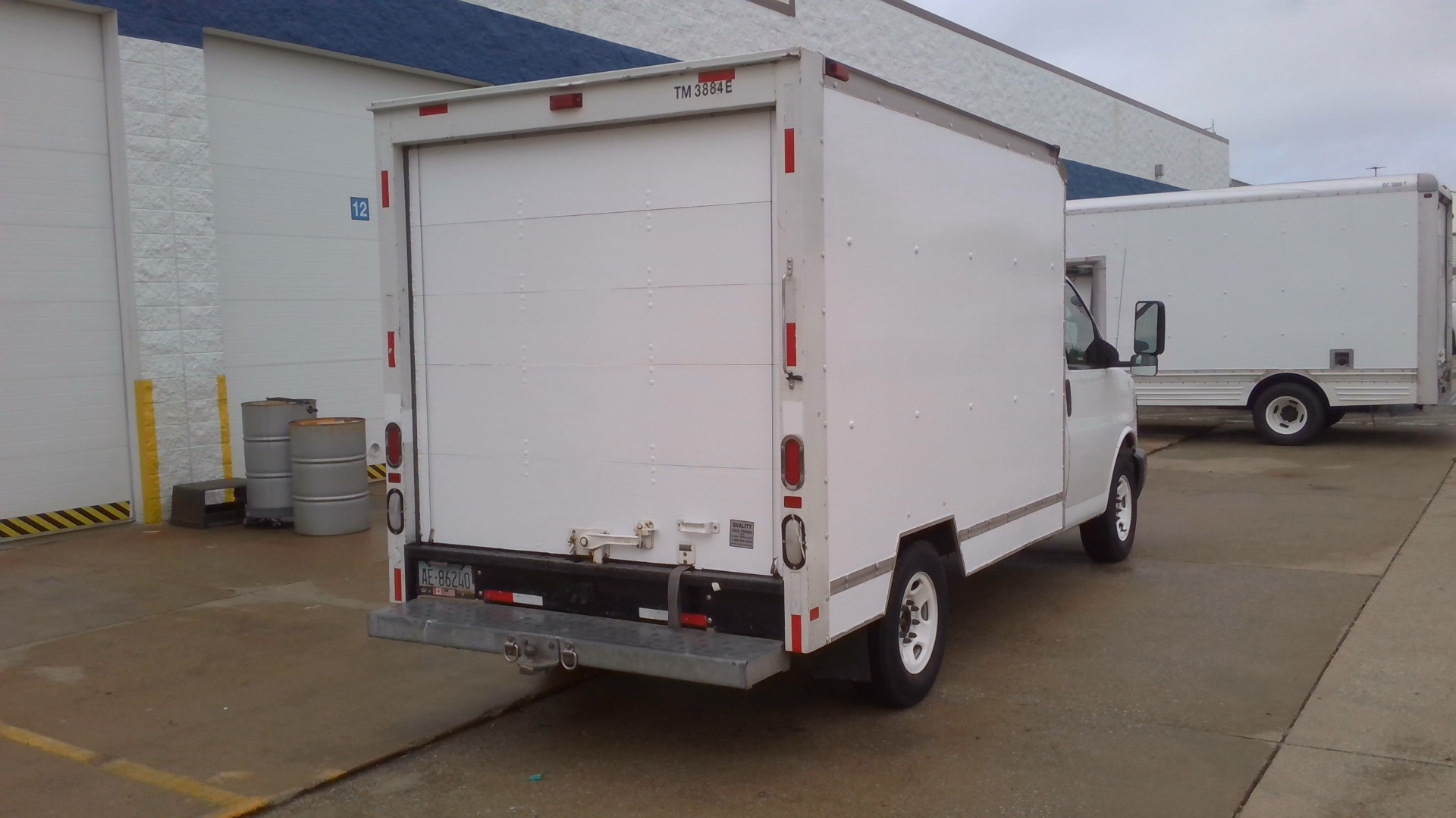 2013 10' Box Truck for Sale in Glenwood, IL 60425 | U-Haul Truck Sales