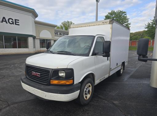 Used 2012 10 ' Box Truck for sale