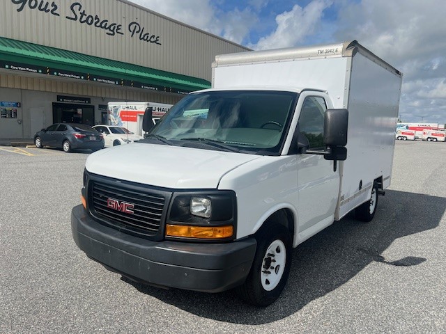 Used 2013 10 ' Box Truck for sale